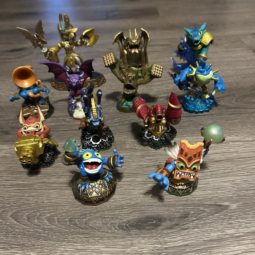 Activision Skylanders Character Figures Lot of 12 Mixed Lot